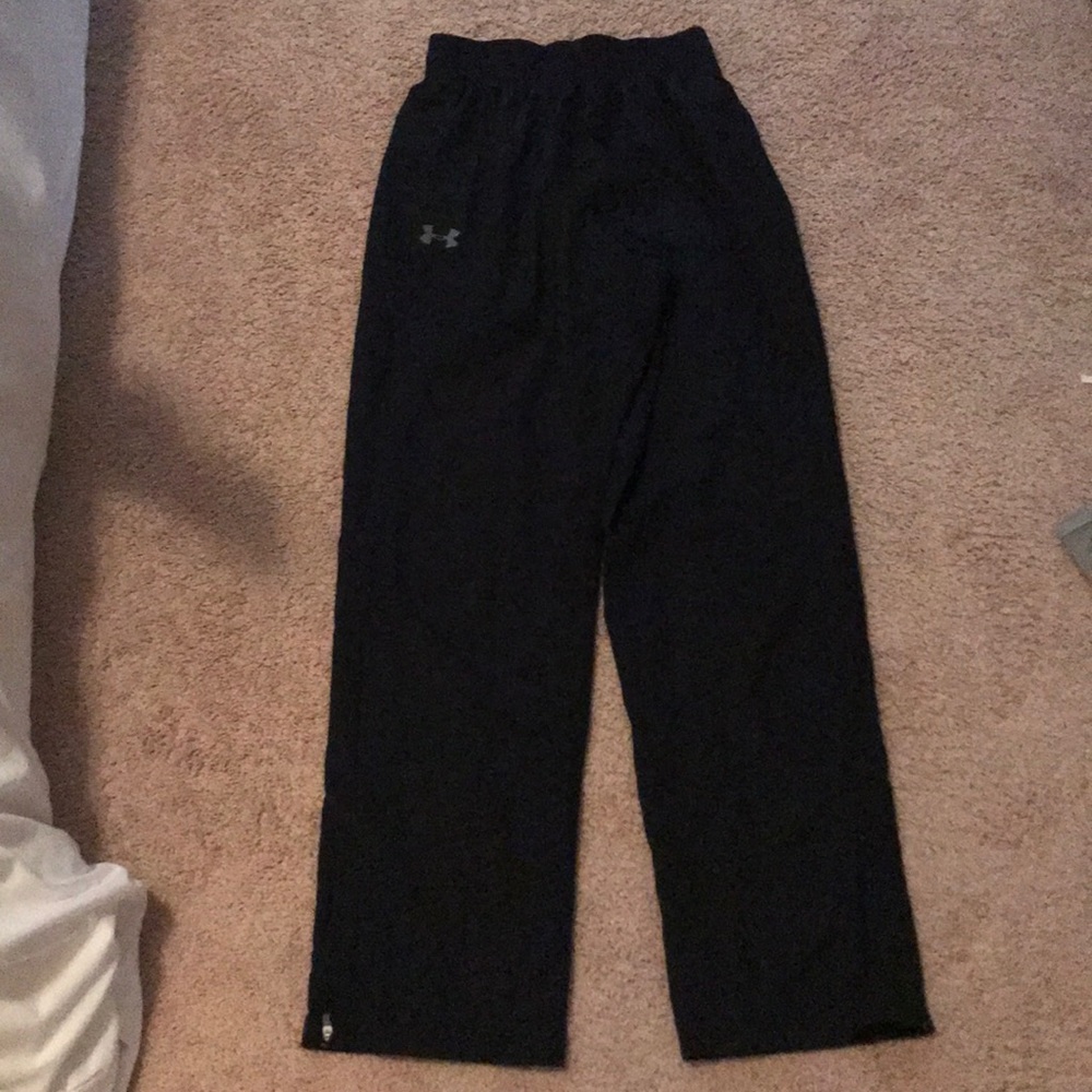 Black under armour pants